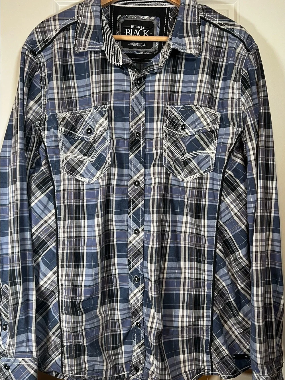 Men’s Buckle Black Blue Plaid Button-Down Shirt Large